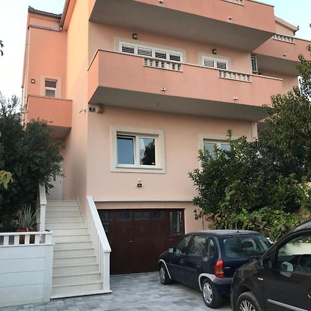 Apartamento Albatros Kaštel Sućurac Exterior foto
