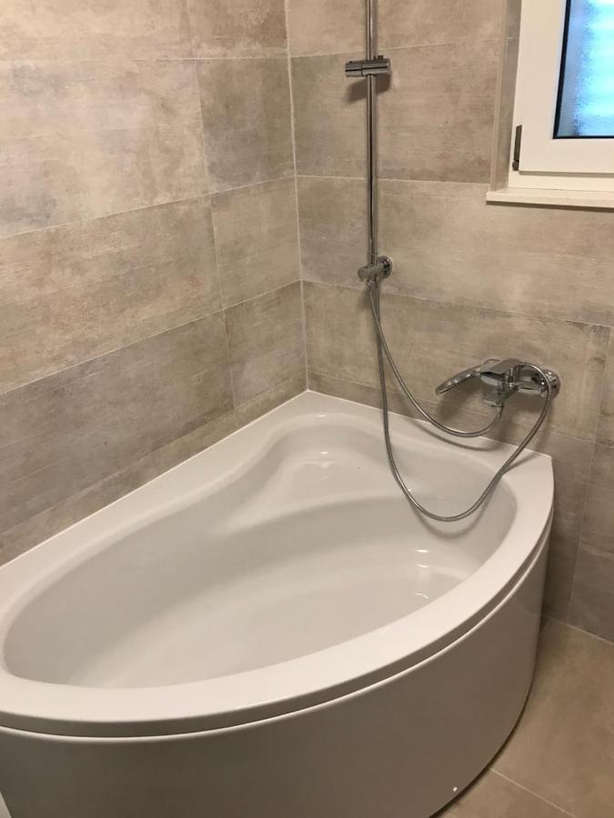 Apartamento Albatros Kaštel Sućurac Exterior foto